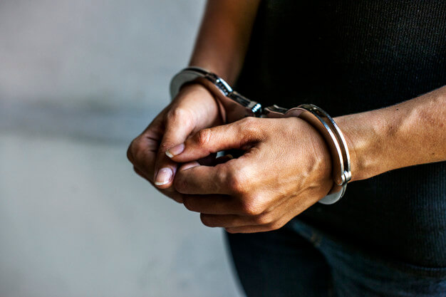 צעיר בן 19 נעצר בחשד לביצוע עבירות מין בקטינות בקריית גת